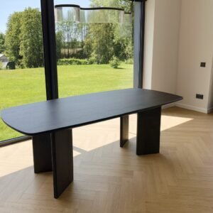 Valgomojo stalas svetaineje